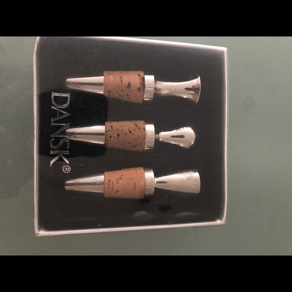 ‼️SOLD ‼️Wine/champagne stoppers - Picture 4 of 4